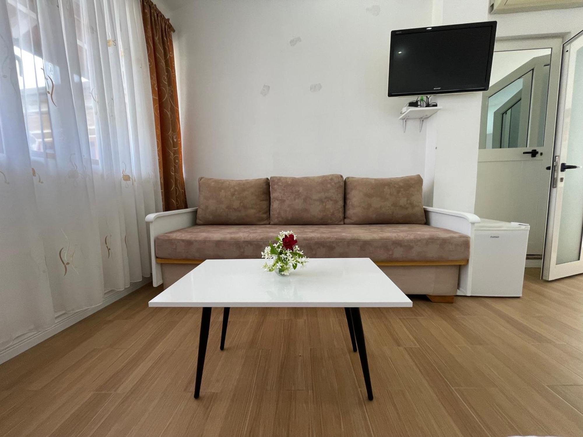 Vila Nela Shkoder Ngoại thất bức ảnh